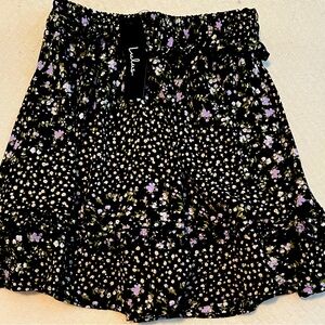 Lulus black floral skirt